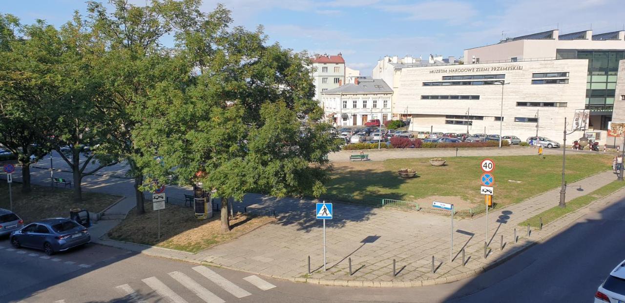 Apartamenty Rynek R Пшемишъл Екстериор снимка